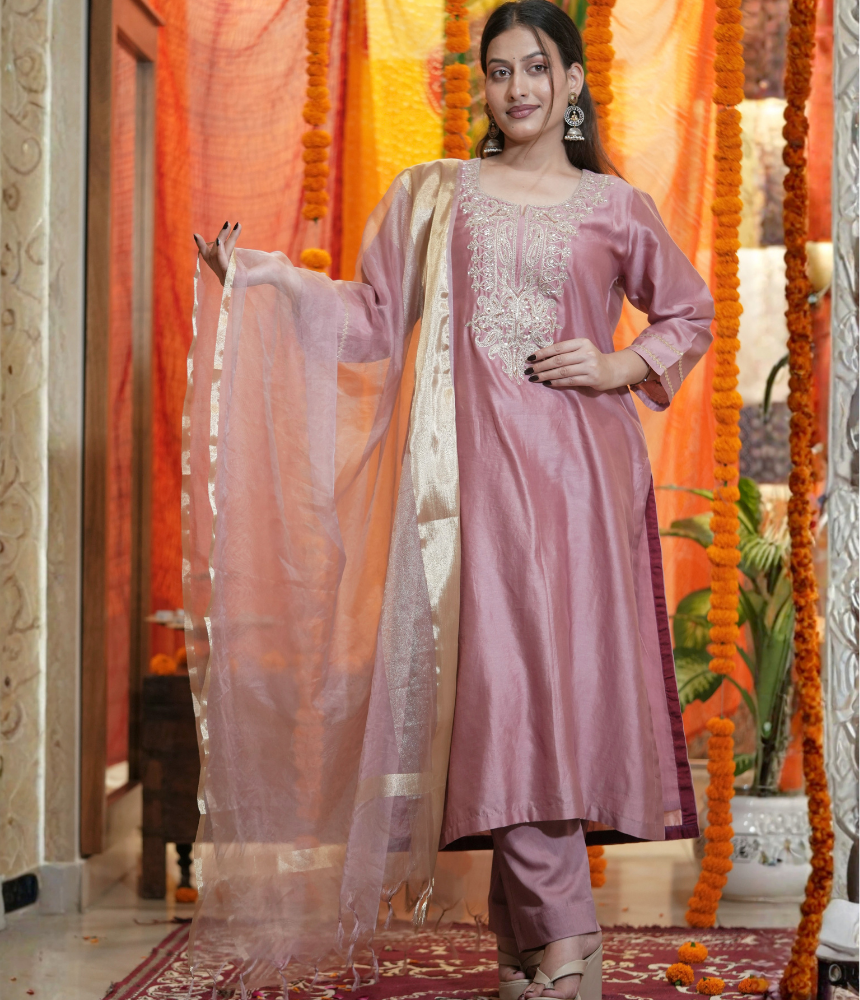 Gulnaz Suit Set