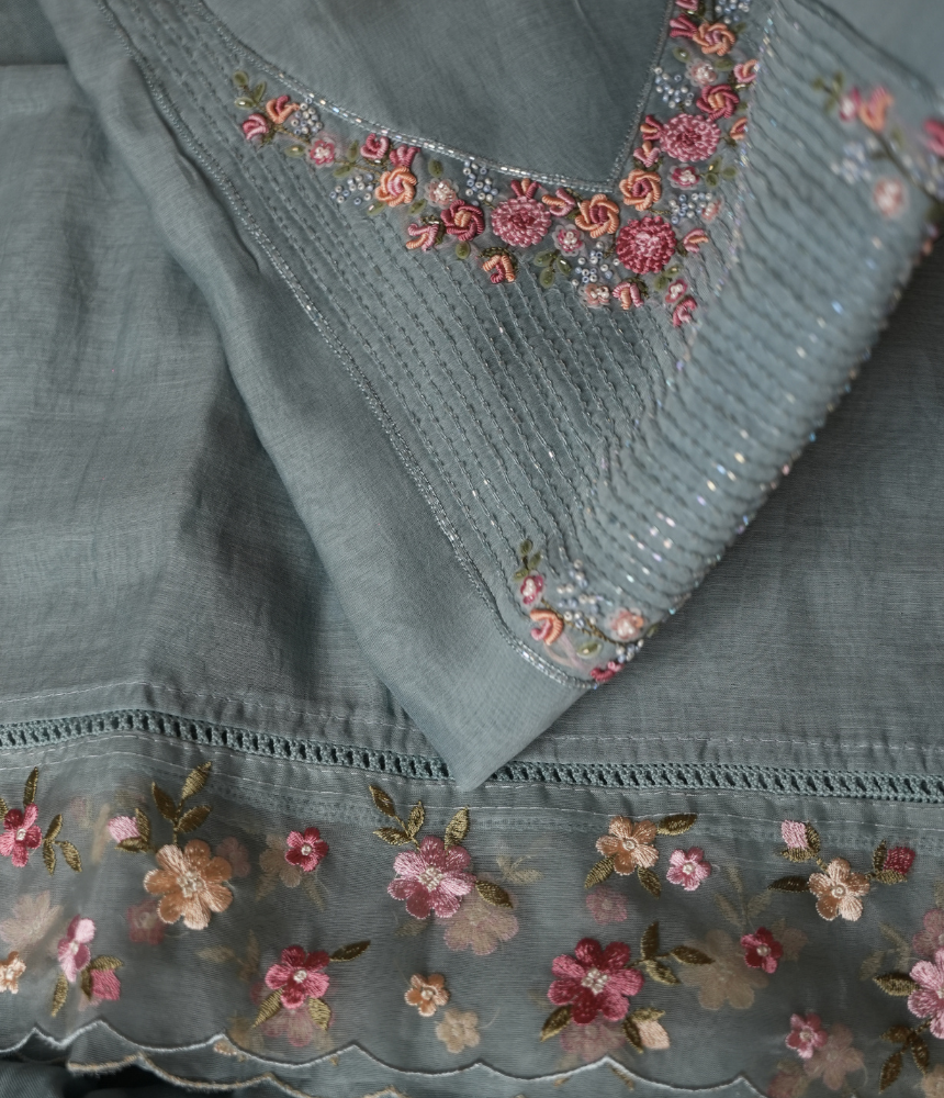 Sunehri Bagh Unstitched Suit Set