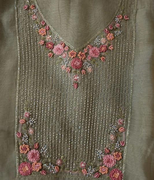 Sunehri Bagh Unstitched Suit Set