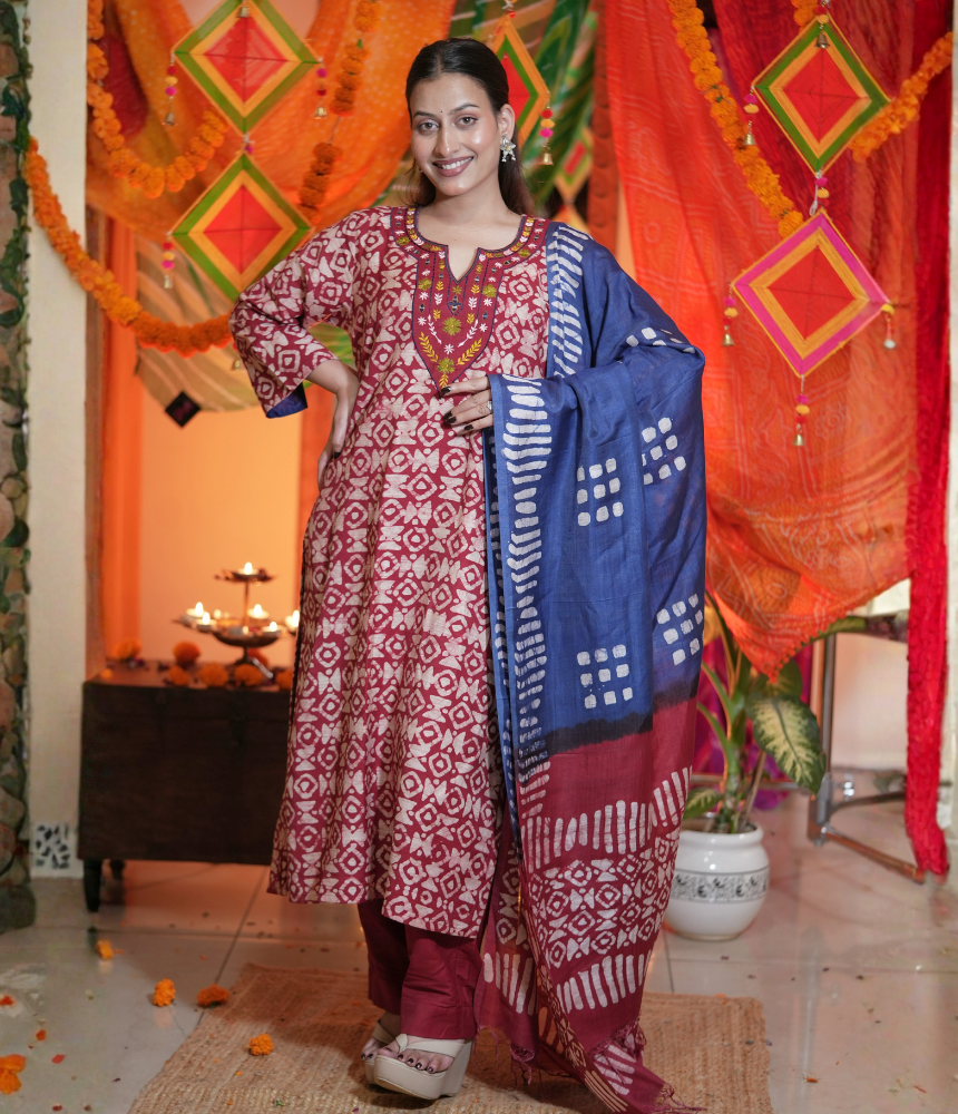 Kanishka Suit Set