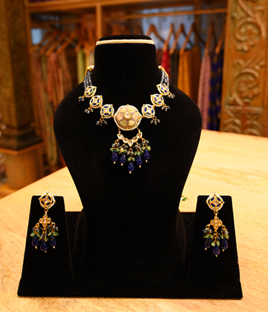 Tasneem Kundan Necklace Set