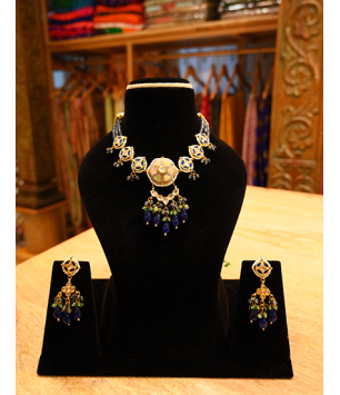 Tasneem Kundan Necklace  Set
