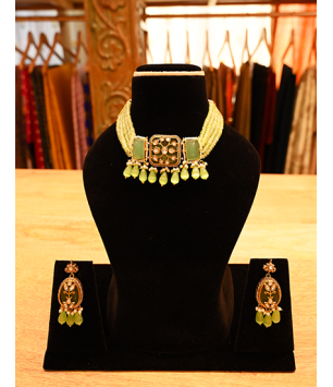 Amira Emerald Kundan Set