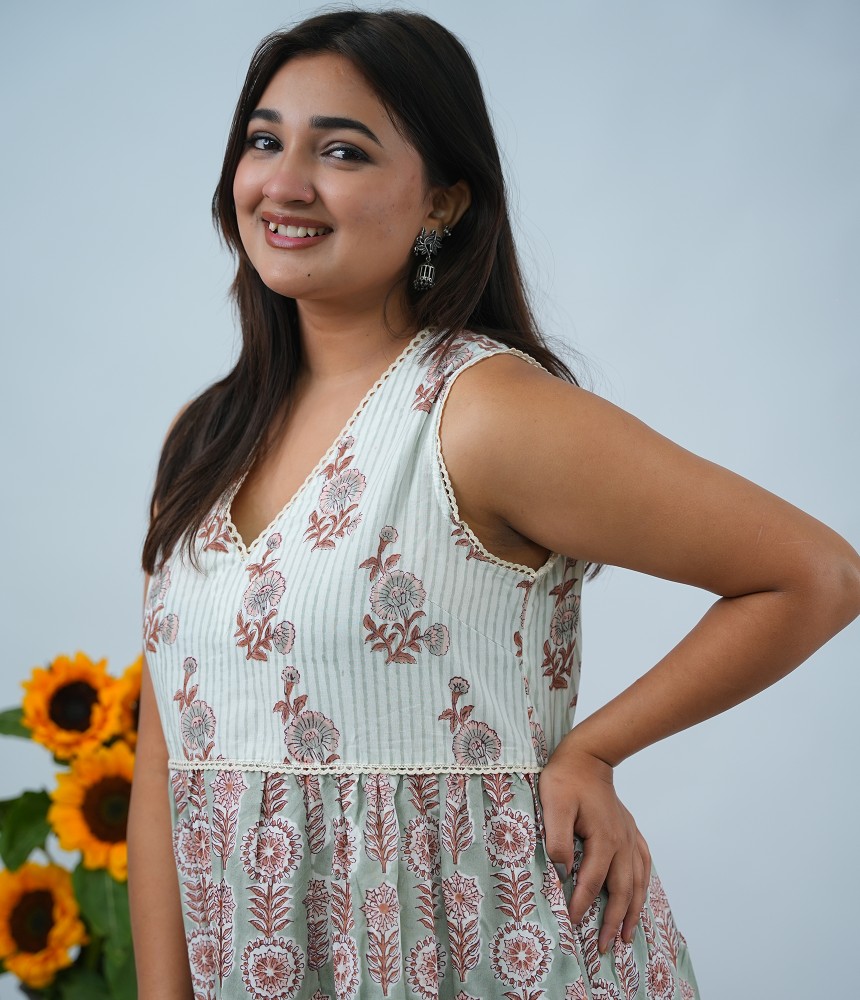 Daisy Charm Cotton Dress