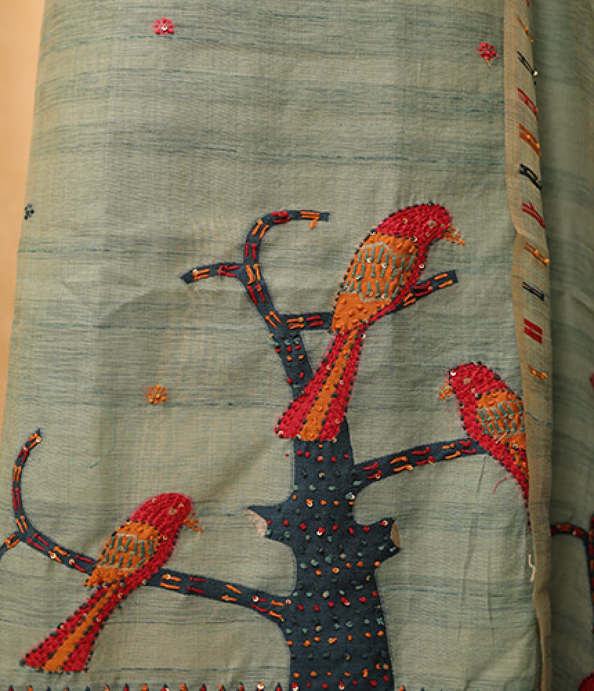 Lokrang Handwoven Kurta Set with Tribal Art Dupatta