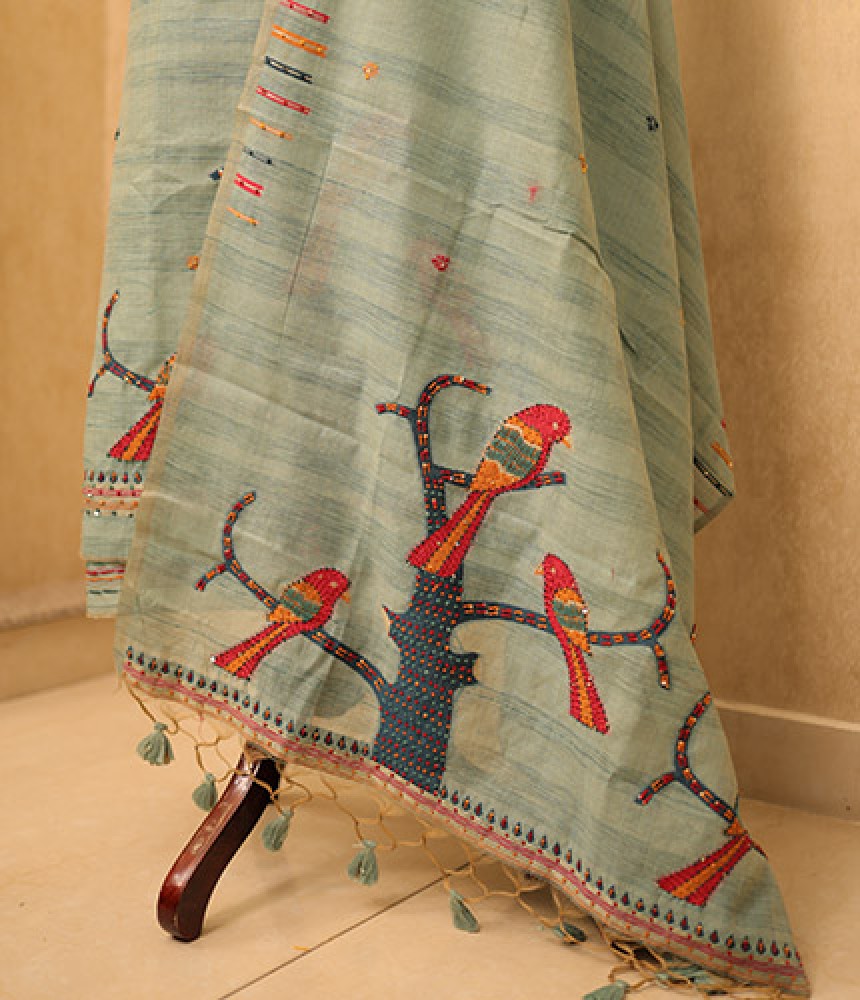 Lokrang Handwoven Kurta Set with Tribal Art Dupatta